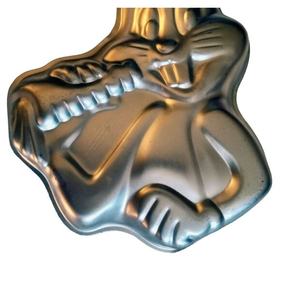 1978 Wilton Bugs Bunny Cake Pan Aluminum Character Vintage 5027598 Bakeware - Picture 6 of 14